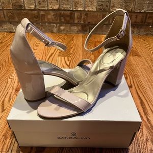 Bandolino Nude Heels, size 10